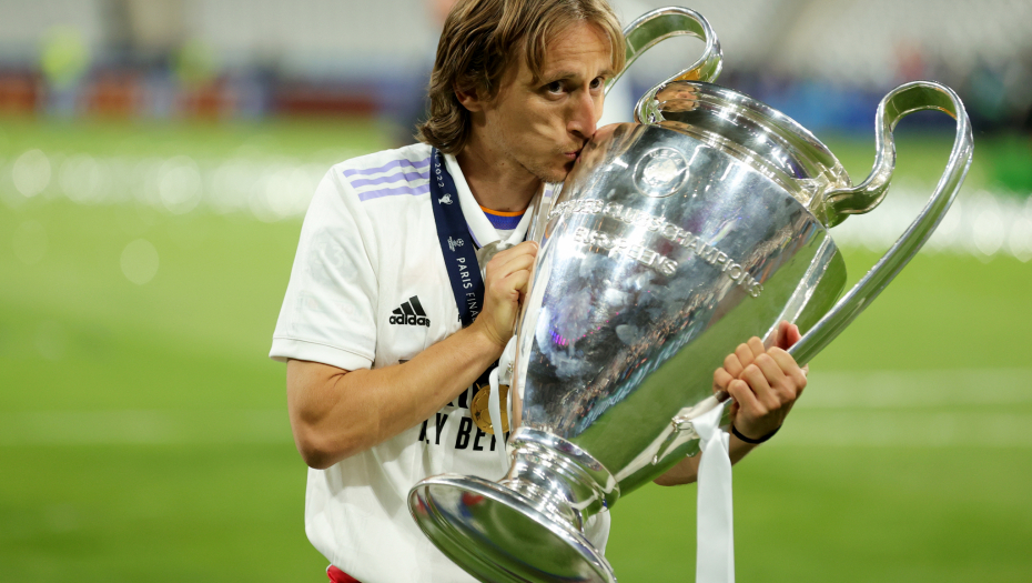 GDE ĆE NA KRAJU ZAVRŠITI HRVAT? Modrić doneo odluku, na stolu je imao nekoliko bogatih ponuda