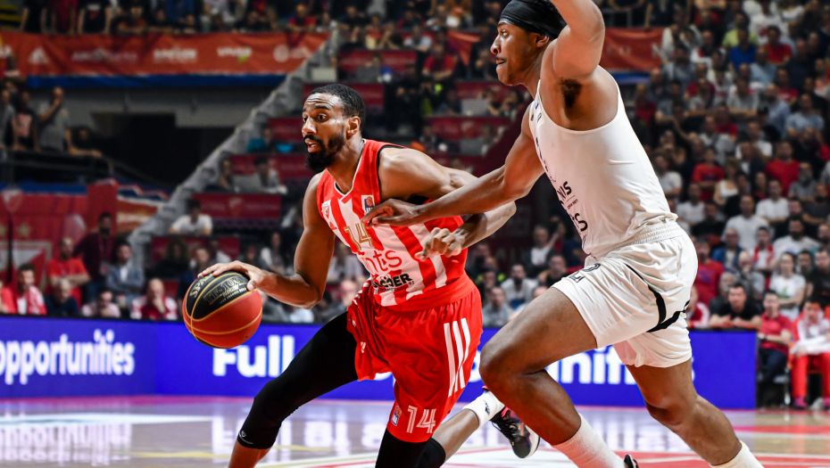 MONSTRUOZNO Pogledajte zakucavanje Ostina Holinsa posle kog je "Pionir" eksplodirao (VIDEO)