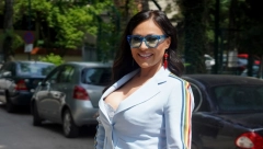 NJENA REAKCIJA ZAPALILA MREŽE Ceca Ražnatović snimila rođenog brata Nemanje Gudelja kako đuska uz njen hit: Idemo familijo (VIDEO)