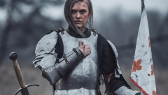 BILA JE JEDINA ŽENA NA BOJNOM POLJU: Borila se protiv Engleza, terala vitezove u crkvu, čula glasove u glavi i umrla na najbrutalniji način!