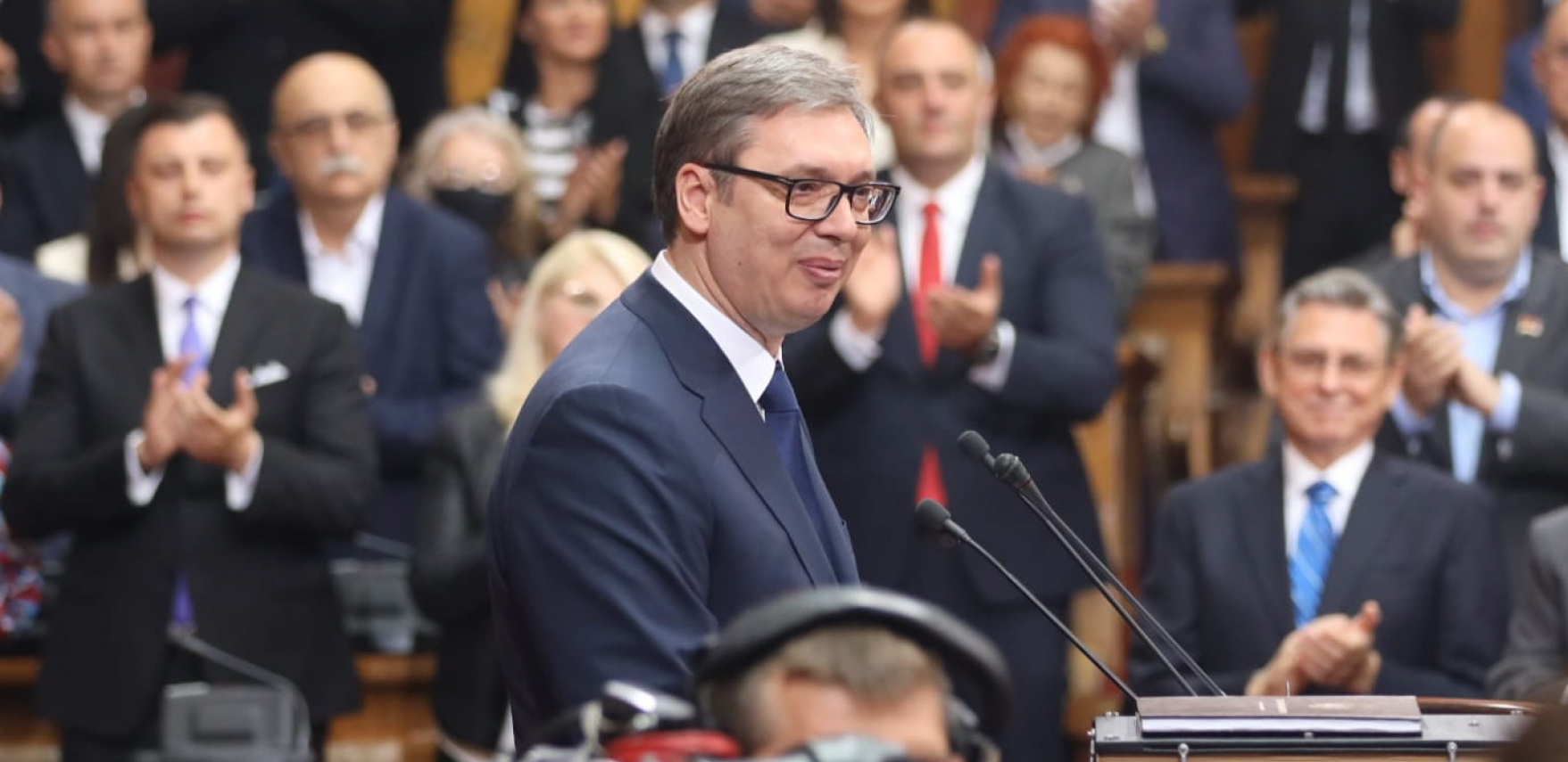 VUČIĆ KLIPOM ODUŠEVIO NACIJU Neka živi Srbija! (VIDEO)