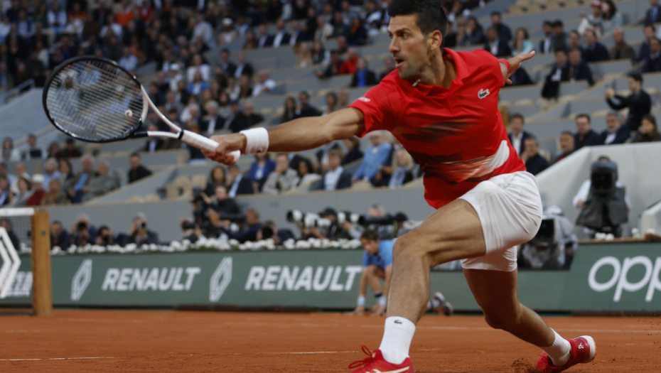 OVO MOŽE SAMO NOVAK Đoković bio na konopcima, a onda je napravio čudo