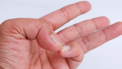 STAVITE PRSTE U OVAJ POLOŽAJ I DESIĆE SE NEŠTO NEVEROVATNO Ovi trikovi rade provereno, zapamtite ih sve!