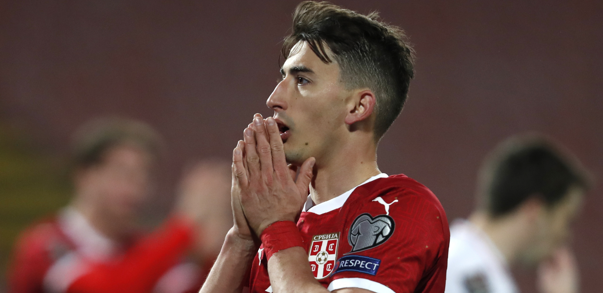 OVO SE RETKO VIĐA Milici je mama bacila autogram srpskog fudbalera, a sada se on javio i oduševio naciju (FOTO)