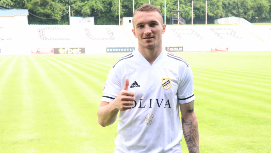 MREŽA SE TRESLA SAMO NA BANOVOM BRDU Čukarički slavio golom bivšeg igrača Partizana, samo jedan pogodak na tri utakmice