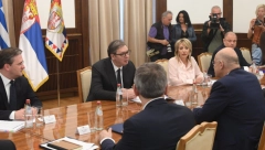 ZNAČAJAN RAZGOVOR Sastali se Vučić i Dendias (FOTO)