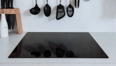 REŠITE SE MASNIH FLEKA SA ŠPORETA Potreban vam je samo jedan predmet koji imate u kući i ringle će blistati kao nove