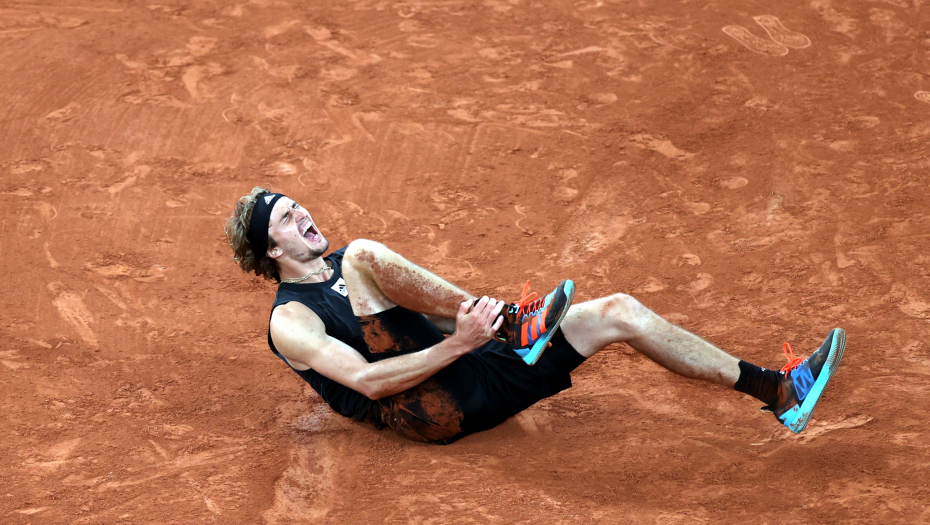 ZVEREV OTKRIO STEPEN POVREDE Pokidao sam nekoliko ligamenata u desnom stopalu