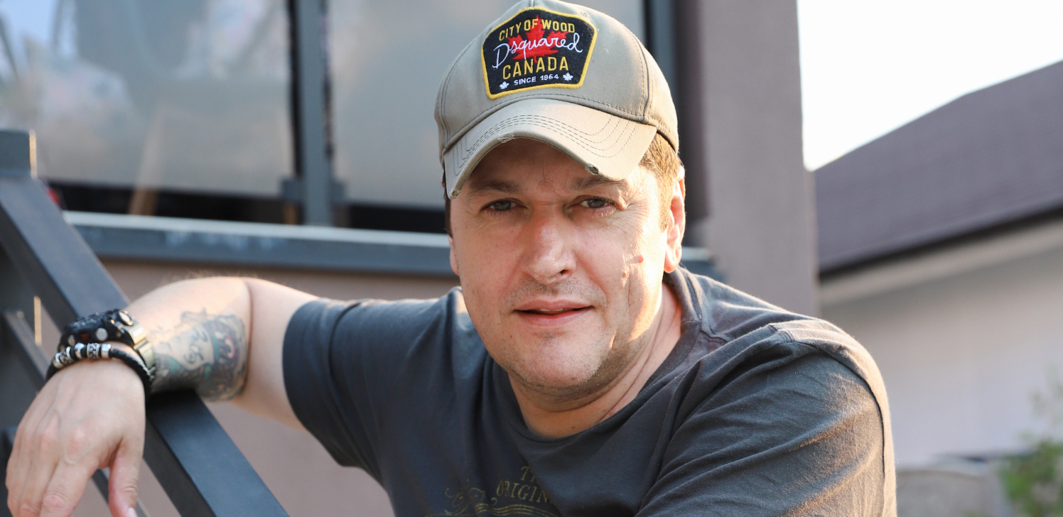 ZAVRŠIO U ZATVORU Aco Pejović se prisetio svog najgoreg pijanstva: Zakucao sam se u drvo