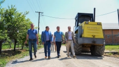 OBNOVA SAOBRAĆAJNICA U OPŠTINI ŠID Mirović obišao Kukujevce i Erdevik (FOTO)