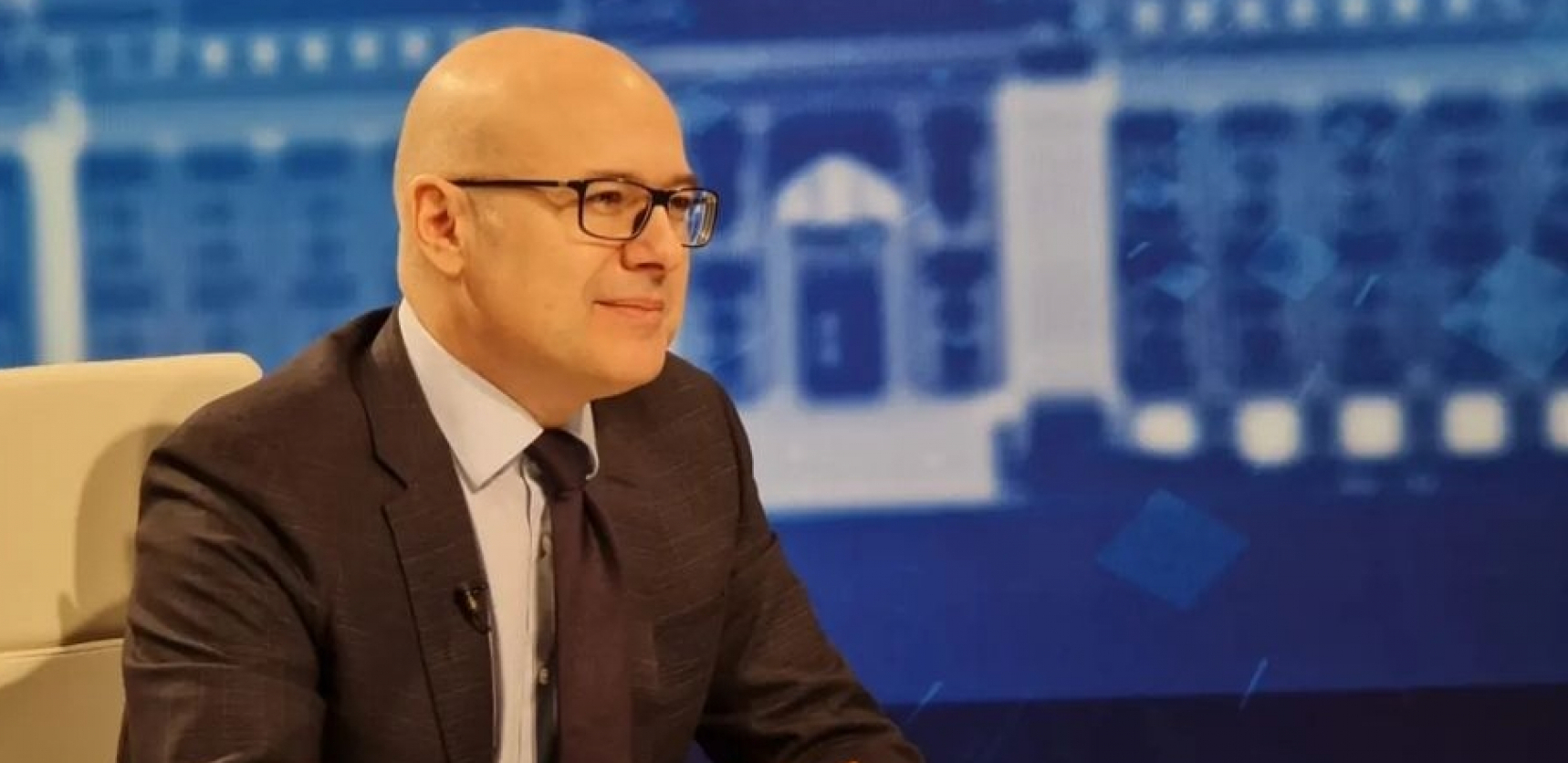 VUČEVIĆ OBRADOVAO GRAĐANE Četvrti novosadski most biti izgrađen do marta 2025. godine, a Fruškogorski koridor do kraja 2024. godine