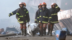 VELIKI POŽAR U BANGLADEŠU Najmanje 38 mrtvih u skladištu kontejnera