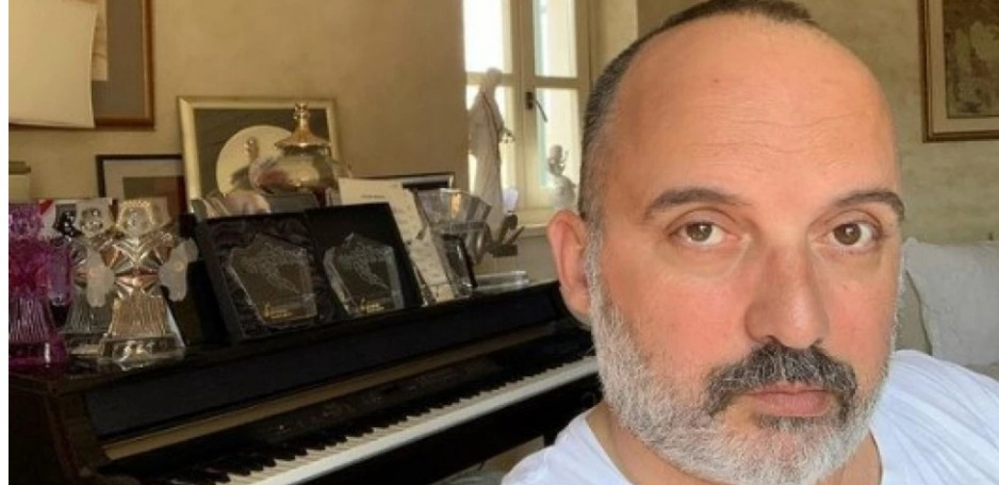 TONI CETINSKI BESAN KAO RIS Stigao u Crnu Goru pa nastao haos, evo šta je razljutilo hrvatskog pevača!