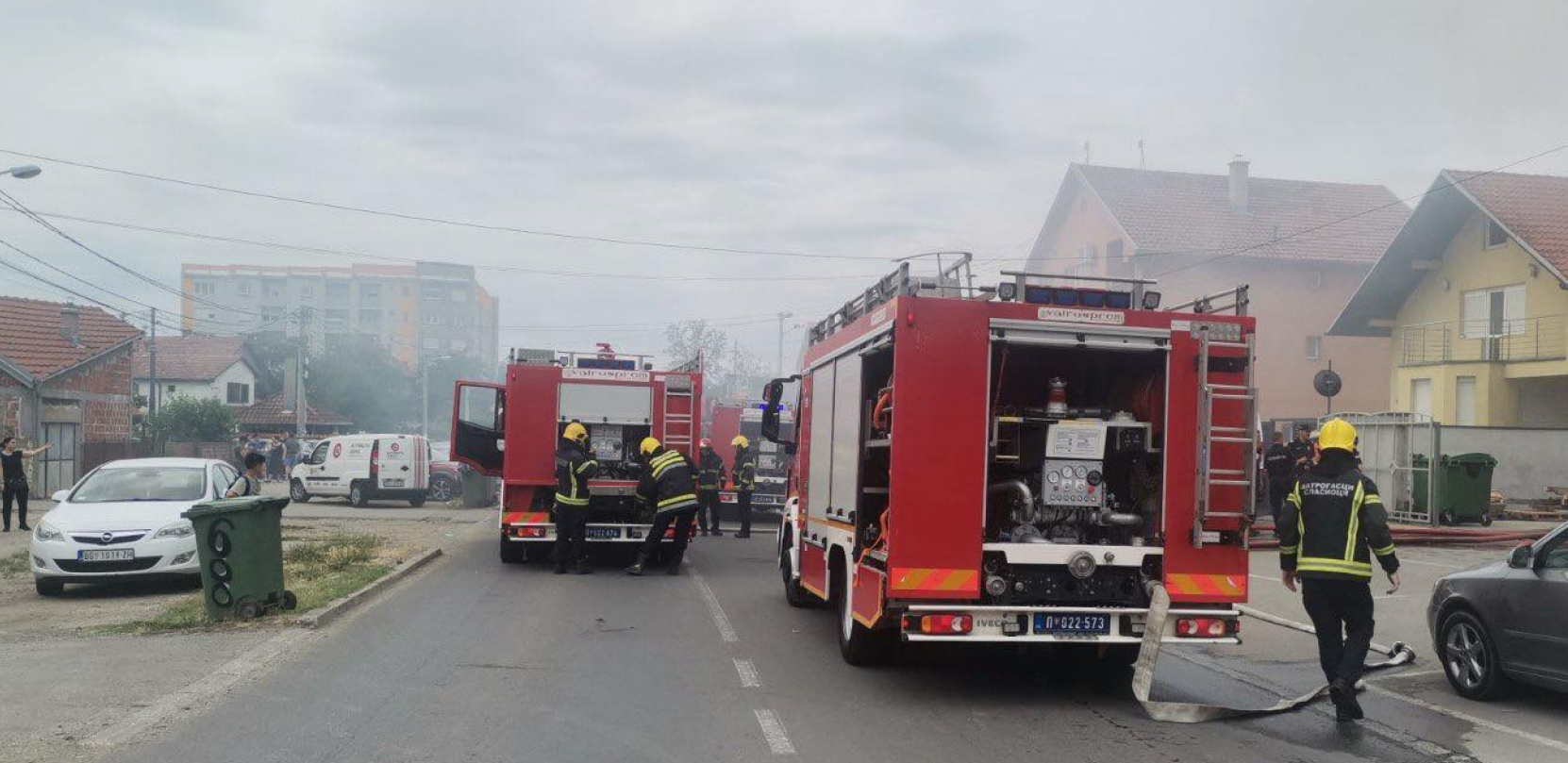 JEDNA OSOBA STRADALA Gori jug Srbije: U Nišu zapaljena kuća, u Leskovcu goreo poljoprivredni objekat