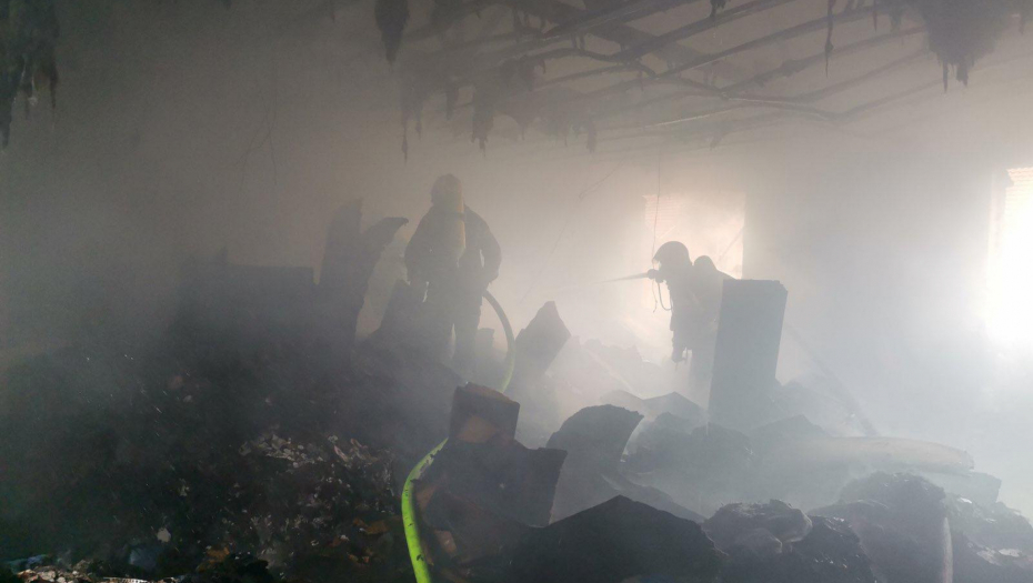 DRAMA U BUDIMPEŠTI Srušio se krov stare zgrade, povukao i terase, ima povređenih