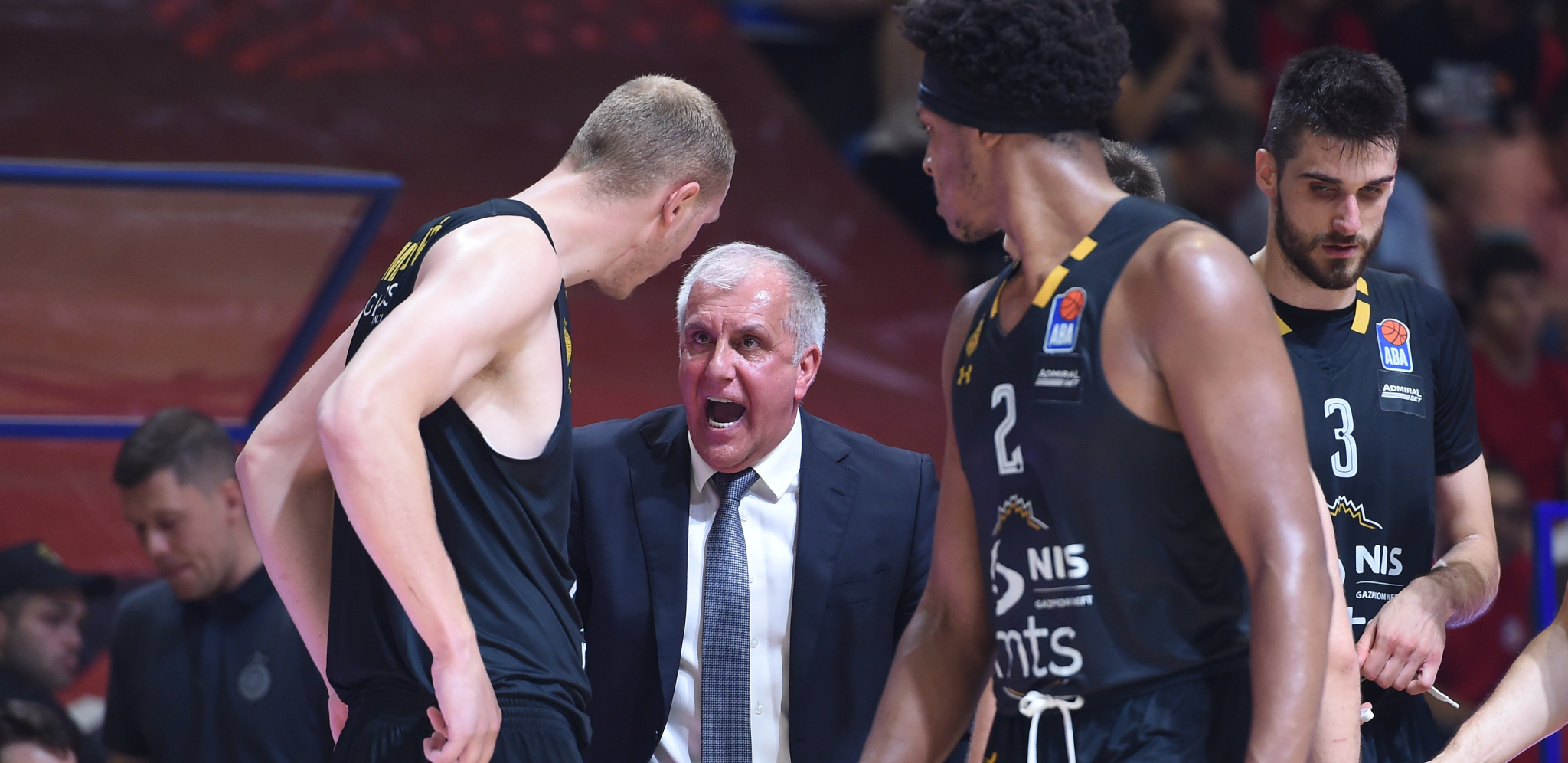 PROBLEMI ZA KOŠARKAŠA PARTIZANA Željko Obradović ga precrtao, on neće da igra ni za reprezentaciju