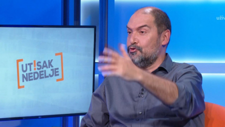 DNO DNA Urednik Danasa: "Oni koji podržavaju Vučića su drolje!" Mrzi žene i sopstveni narod! (FOTO)