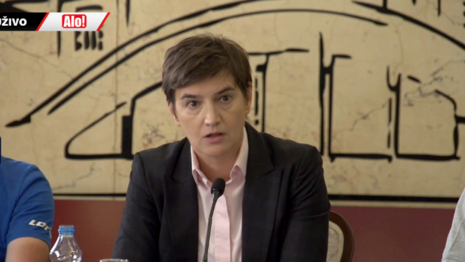 ANA BRNABIĆ U KRAGUJEVCU "Država će da uradi sve da se ovaj problem reši" (VIDEO)