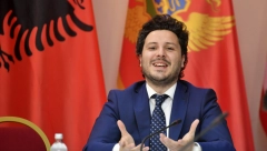 "NE ZASLUŽUJEŠ ALBANSKI IDENTITET" Musliu: Dritane, uzmi srpsko ili rusko ime!