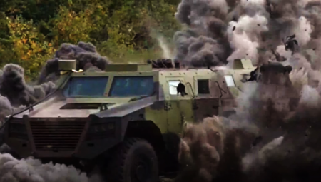 NOVA VERZIJA MOĆNE ZVERI JE SMRT ZA AVIONE Vojska Srbije bogatija za još jedno pakleno oklopno vozilo (FOTO/VIDEO)