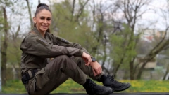 ŽENE U MUŠKIM POSLOVIMA Nevena je "Kobra" i njoj retko koji muškarac sme da izađe na crtu!