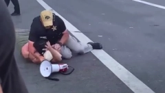 "BAJDENA UBILE DVE OSOBE" Demonstranti napravili haos na samitu, reagovali agenti Tajne službe (VIDEO)