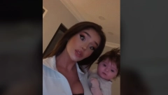 PROBUŠITI UŠI MALOJ BEBI ILI NE? Jedna majka je to uradila devojčici staroj jedan dan i doživela haos na društvenim mrežama