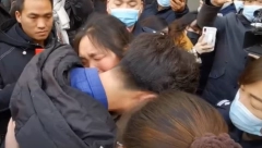 PRONAŠLA IZGUBLJENOG SINA NAKON 30 GODINA Otac pre smrti napravio neverovatan potez!