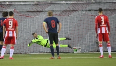 RADNO NA "KROVU" Bivši golman Crvene zvezde pojačao Voždovac