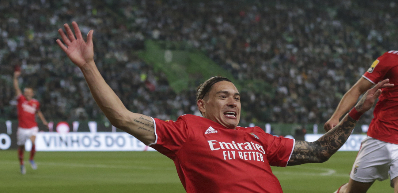 KO JE DARVIN NUNJEZ? Majka sakupljala flaše da mu kupi kopačke, nije imao šta da jede, a danas je najskuplje pojačanje Liverpula