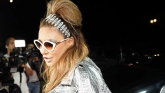 AFTER KOD ANE NIKOLIĆ Pevačica je u ranim jutarnjim časovima napravila dobru žurku na ulici, a sve to su zabeležile komšije (VIDEO)