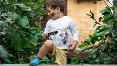 Savet za sve mame: Kako da uklonte mrlje sa odeće mališana, bez teških hemikalija?