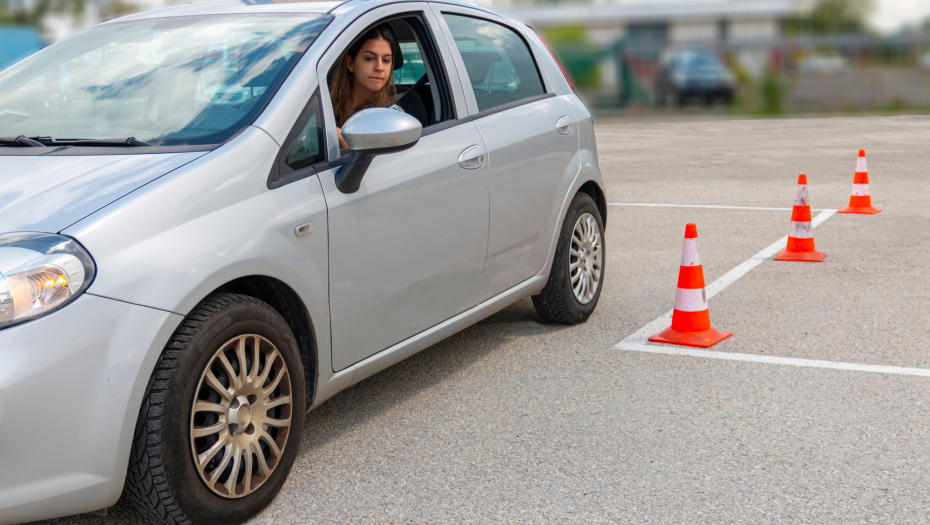 SAOBRAĆAJNO PRAVILO ZA KOJE NISTE NIKAD ČULI: Ako imate tetovaže, pre vozačkog ispita morate na PSIHOLOŠKI TEST!