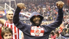 ODUŠEVIO SE KADA JE VIDEO Bivši košarkaš Zvezde završio u Slagalici, njegova reakcije oduševila "zvezdaše" (VIDEO)