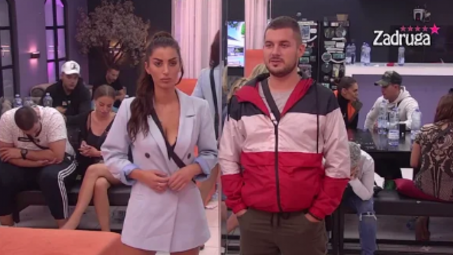 NE MOŽE VIŠE DA ĆUTI Mima u programu uživo obelodanila šta se to desilo sa Grujom u tuš kabini, zadrugari zanemeli kada je spomenula i pretnje