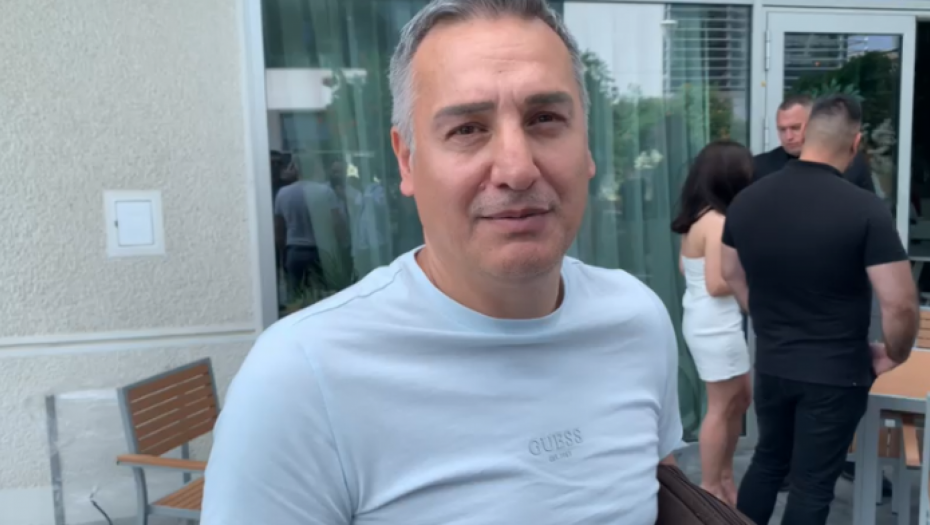 STIGAO I GAGI ĐOGANI Prve utiske nakon krštenja ćerke Lune i Marka podelio je deda, pa otkriva u kakvim je odnosim sa zetom (VIDEO)