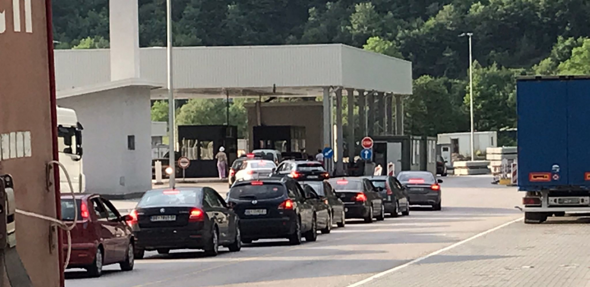 GUŽVE NA GRANICAMA Na ovim prelazima se čeka i po dva sata!
