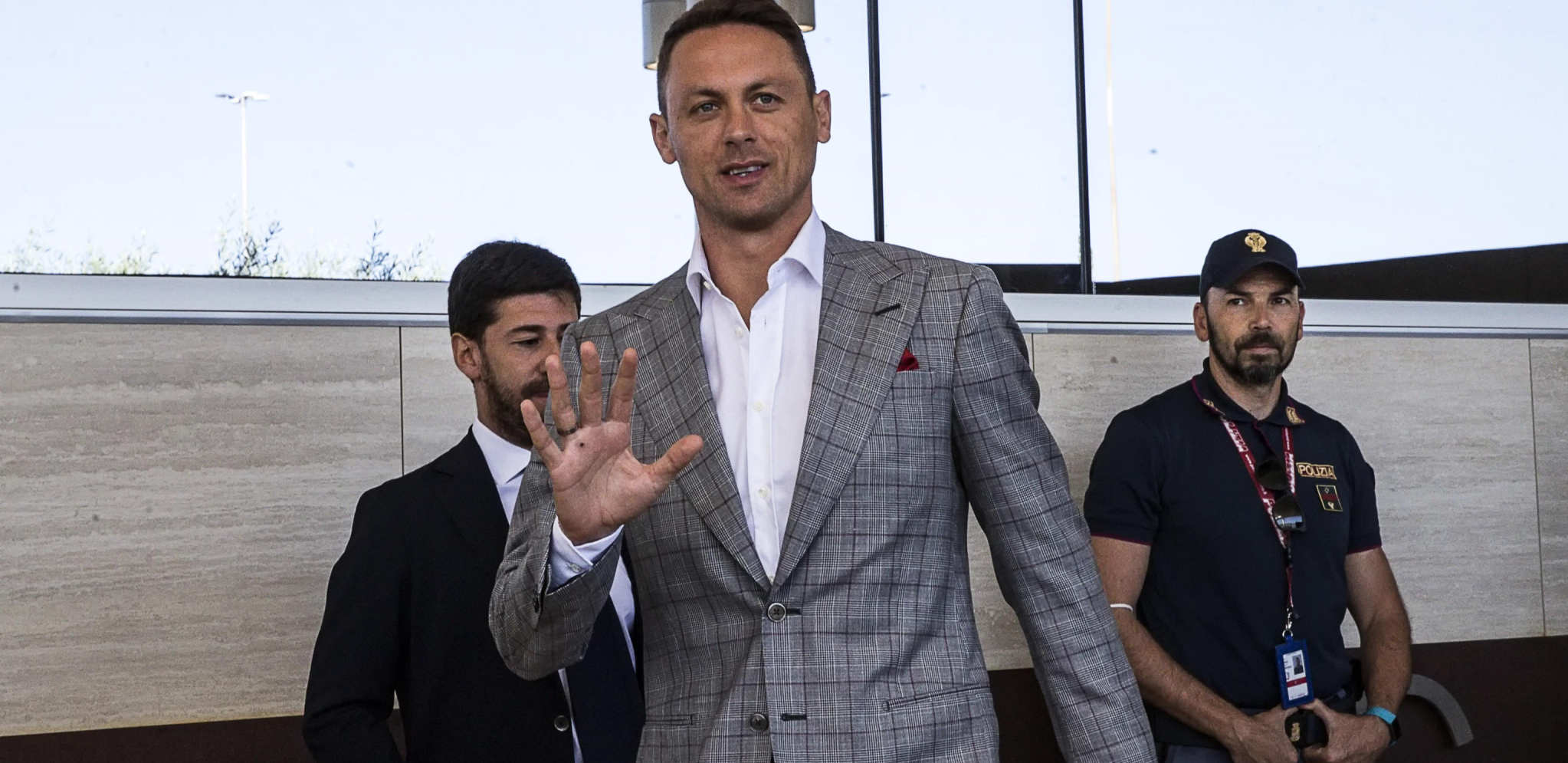 "DOKTOREEE"  Nemanja Matić i Pol Pogba izgradili sjajan odnos: Francuz progovorio srpski jezik (FOTO/VIDEO)