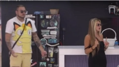 VIŠE NEĆU DA SPUŠTAM GLAVU Dalila šutnula Filipa Cara za sva vremena, ustala i izgovorila reči nakon kojih je nastao muk u Beloj kući