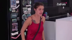 ŽELIM DA ZNAM ŠTA SU URADILI TOJ DEVOJCI Viki saznala na šta su sve Osmakčići spremni, otkriveno zbog čega se plaši da rodi dete