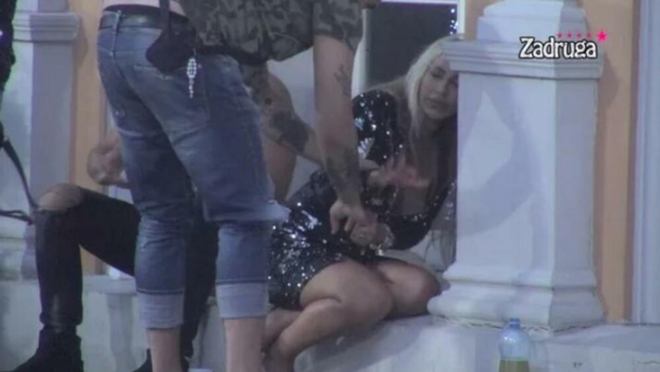 DALILA DOŽIVELA JEZIVI NERVNI SLOM Zadrugarka kuka i jeca na sav glas, odzvanjalo imanje od njenih urlika (VIDEO)
