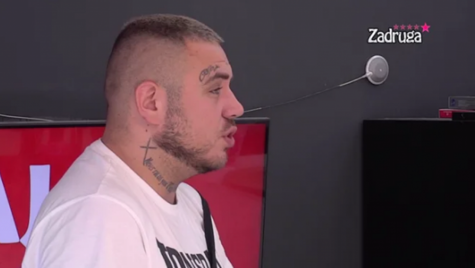 FILIP CAR UHVAĆEN U KRAĐI! Pojavio se necenzurisani snimak, kamera zabeležila sve, zadrugar prekršio strogo pravilo u rijalitiju (VIDEO)