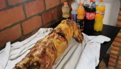 ZNAMO KO ĆE OSTATI BEZ PEČENICE ZA BOŽIĆ Valjevac na putu izgubio pečeno prase, ne sme da se pojavi kod kuće, nalazaču nudi nagradu