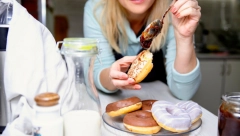 KADA POPIJETE OVAJ ČAJ NEĆE VAM SE JESTI SLATKO SEDAM DANA Smršaćete i izbaciti sve otrove iz organizma