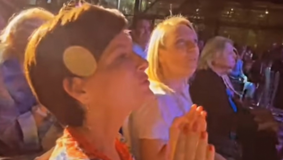 RASPEVANA MINISTARKA Marija Obradović oduševljena koncertom u Botaničkoj bašti