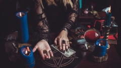 VEČERAS ZA VREME MLADOG MESECA NA PAPIR NAPIŠITE ŽELJE TAČNO U OVO VREME: Sigurno se ostvaruju, a u vaš život ulaze bogatstvo i obilje