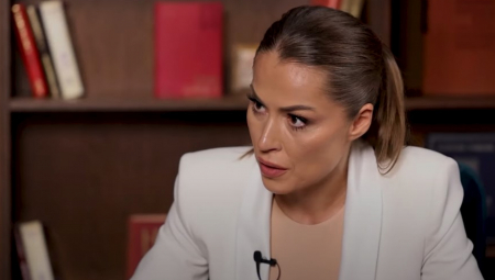 "NEBOJŠA STEFANOVIĆ JE PRISLUŠKIVAO VUČIĆA" Dijana Hrkalović šokirala Srbiju, otkrila nepoznate detalje: Štitio je Belivuka i montirao Jovanjicu! (VIDEO)