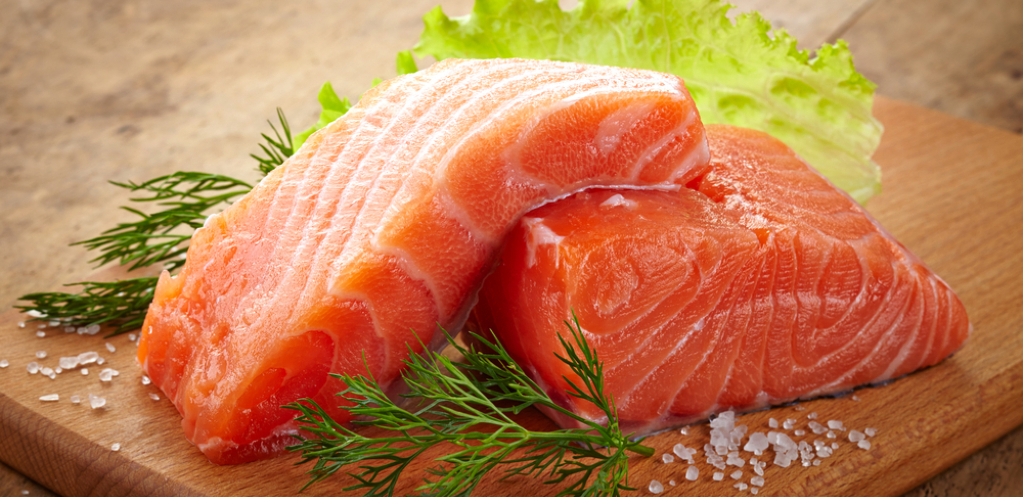 DA LI VAS LAŽU DA JE RIBA ZDRAVA? Srbi kao ludi kupuju morske plovode, a nisu ni svesni da se u njima mogu pronaći čak i crvi