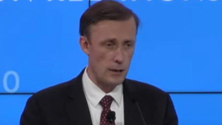 ZLATNI DEČKO KLINTONOVIH! Ovo je američki diplomata i terorista, Rusi hoće njegovu glavu!