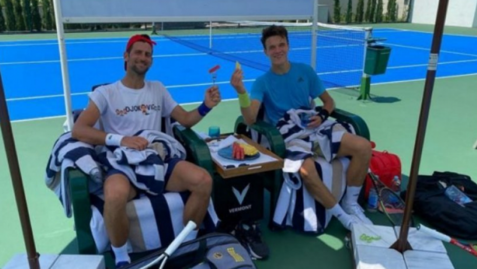 ZA NJEGA NOVAK KAŽE DA JE NOVI MEDVEDEV Češko tenisko čudo od deteta za Alo! otkriva sve o saradnji sa Đokovićem i kako se jedan poraz pretvorio u najbolju stvar u životu